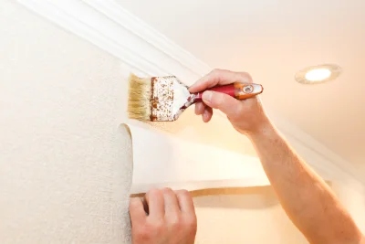Pose de papier peint à Momuy — revêtements muraux et toiles de verre